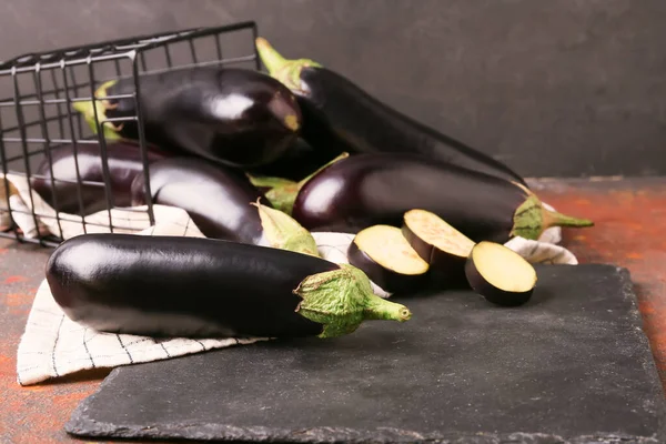 Composition Fresh Eggplants Grunge Background — Stock Photo, Image