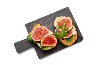 Beyaz arkaplanda lezzetli bruschetalar olan tahta.