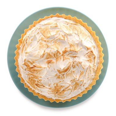 Beyaz arka planda lezzetli hindistan cevizli turta tabağı