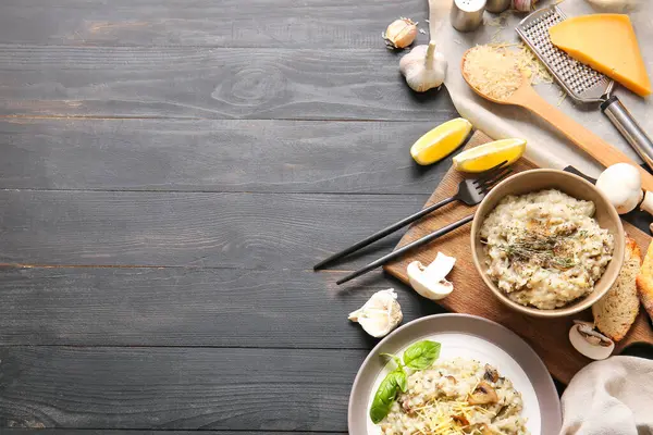 Plate Bowl Tasty Risotto Dark Wooden Background — Stock Photo, Image