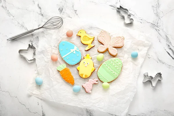 Tasty Easter Cookies Eggs Baking Utensils White Background — Stock Photo, Image