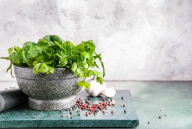 Masada otlu havan topu