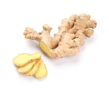 Beyaz arkaplanda taze zencefil