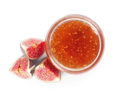 Beyaz arkaplanda incir reçeli kavanozu