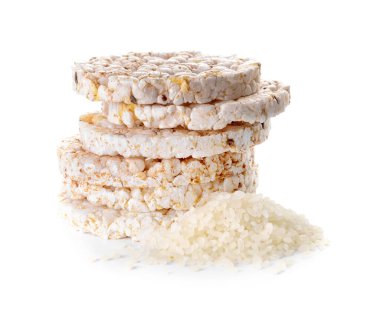 Beyaz arka planda pirinç krakerleri