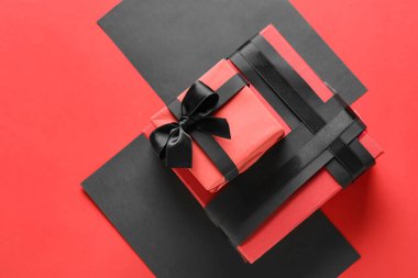 Arkaplanda hediye kutuları