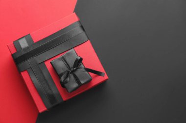 Arkaplanda hediye kutuları