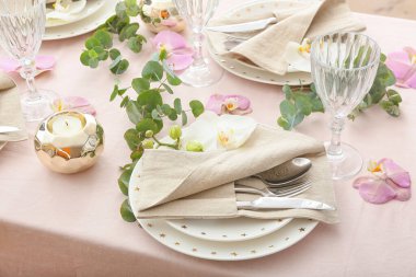 Renk arkaplan üzerinde güzel tablo ayarı