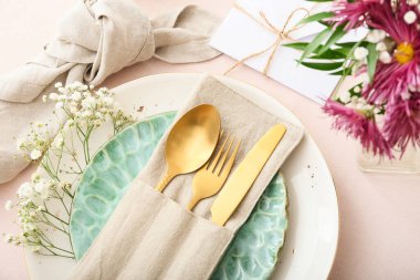 Renk arkaplan üzerinde güzel tablo ayarı