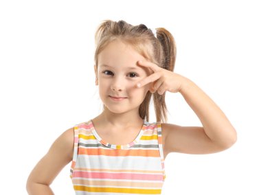 Beyaz arka planda sevimli küçük kız.