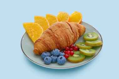 Renkli arka planda lezzetli kahvaltı