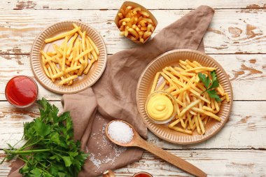 Masada soslu patates kızartması.