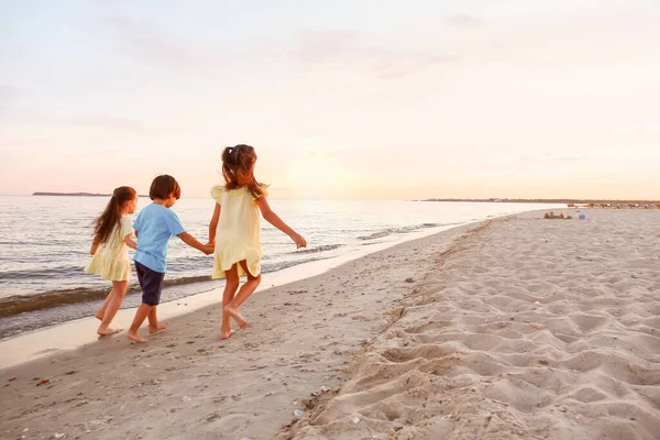 Little Children Having Fun Sea Beach — Stock Photo, Image