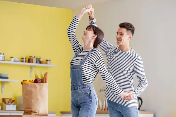 Happy Young Couple Dancing Kitchen — Stock Photo, Image