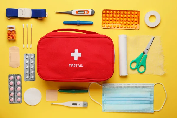 First Aid Kit Color Background — Stock Photo, Image