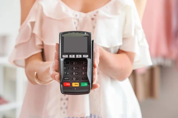 Seller Payment Terminal Modern Shop Closeup — Stock Photo, Image