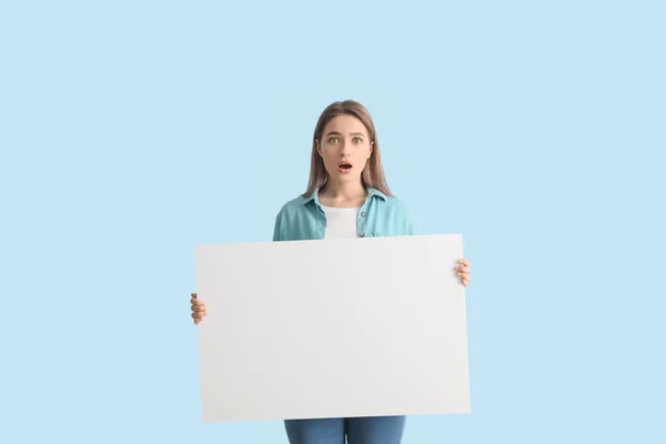 Surprised Young Woman Blank Poster Color Background — Stock Photo, Image