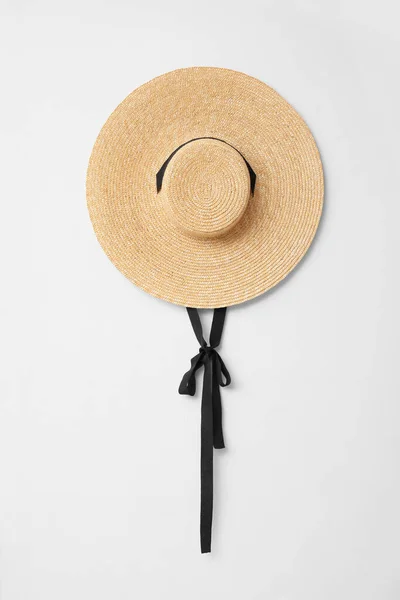 Chapeau Élégant Sur Fond Blanc — Photo