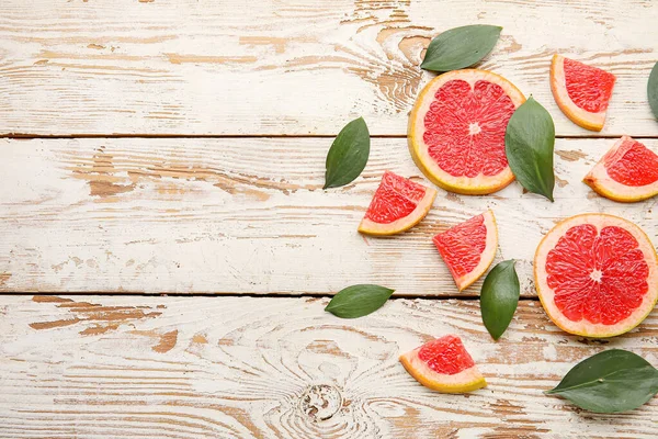 Fresh Sliced Grapefruit Light Wooden Background — Stock Photo, Image