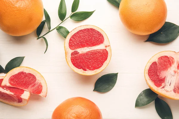 Fresh Cut Grapefruits Wooden Background — Stock Photo, Image