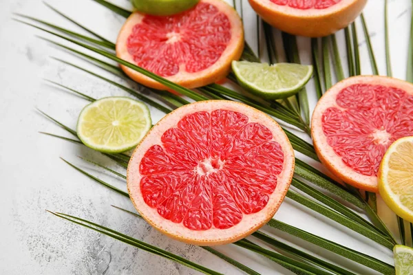 Fresh Sliced Citrus Fruits Light Background — Stock Photo, Image