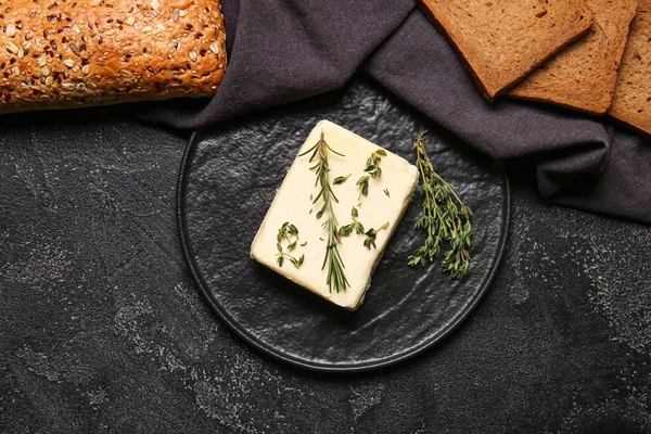 Fresh Butter Herbs Bread Dark Background — Stock Photo, Image