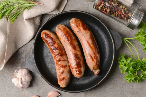 Frying Pan Delicious Grilled Sausages Grey Background — Stock Photo, Image