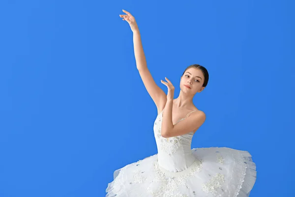 Bella Giovane Ballerina Sfondo Colori — Foto Stock