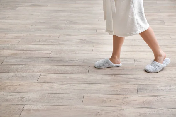 Woman Slippers Walking New Laminate Flooring Home — Stock Photo, Image