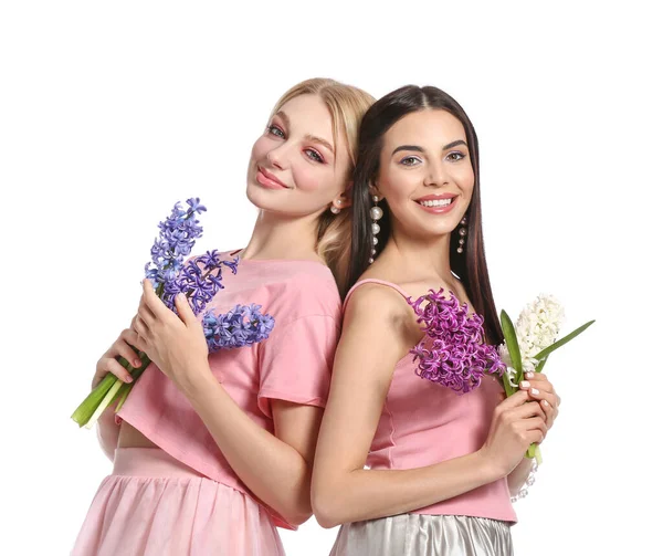 Lindas Mulheres Jovens Com Flores Jacinto Fundo Branco — Fotografia de Stock
