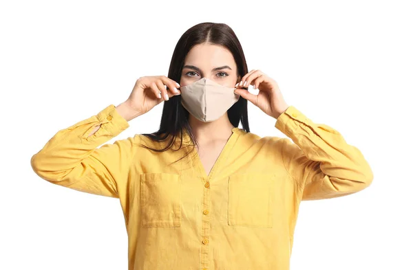 Stilvolle Junge Frau Trägt Maske Auf Weißem Hintergrund — Stockfoto