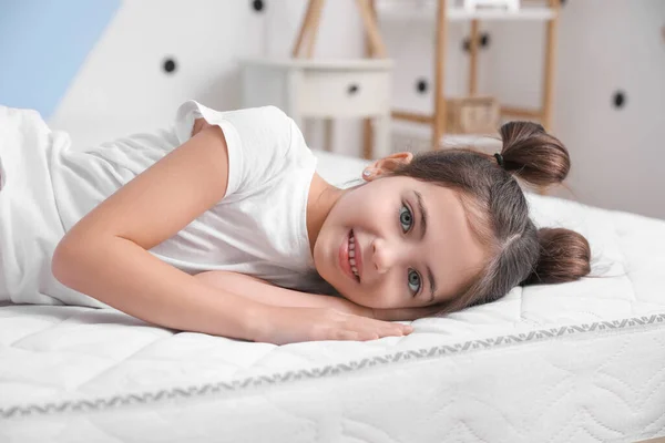 Little Girl Lying Comfortable Mattress — Stock Photo, Image