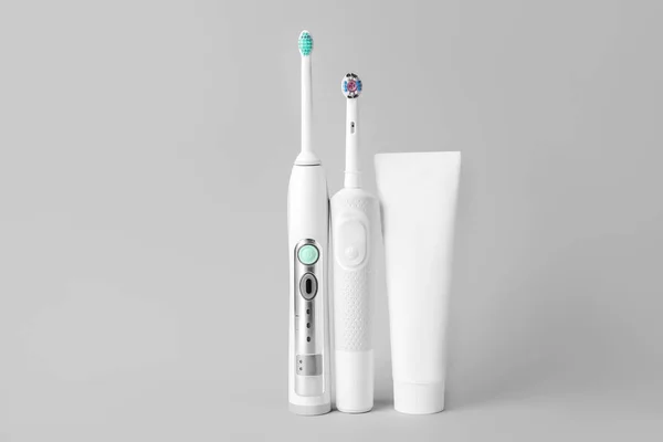 Electric Tooth Brushes Paste White Background — Stock Photo, Image
