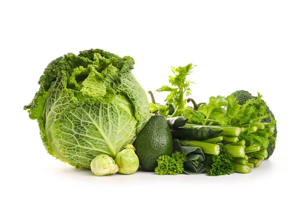 Många Färska Grönsaker Vit Bakgrund — Stockfoto