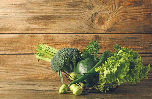 Healthy Green Vegetables Wooden Background — Stock Photo, Image