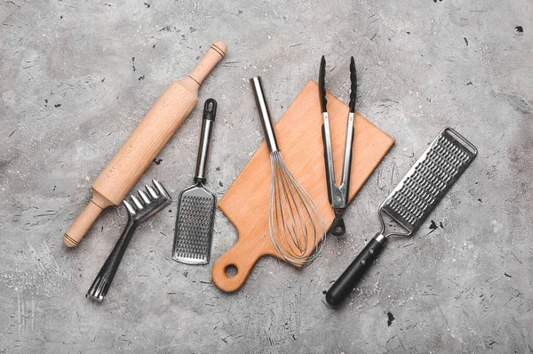 Set Kitchen Utensils Grunge Background — Stock Photo, Image