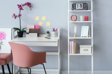 Modern işyeriyle iç mimari