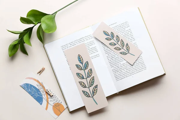 Book Bookmarks Branch Light Background — Stock Photo, Image