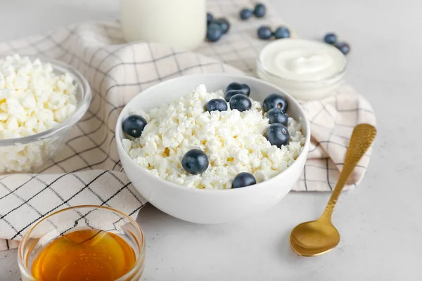Bowl Cottage Cheese Blueberries Light Background — Stock Photo, Image