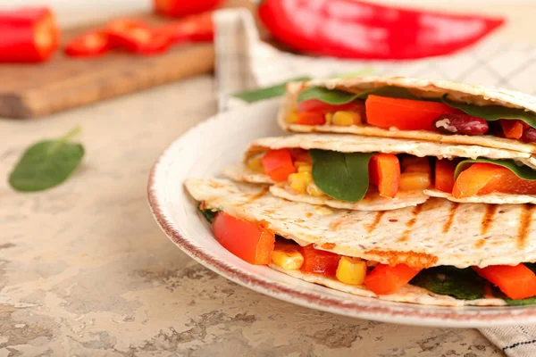 Plate Tasty Vegetarian Quesadillas Light Background — Stock Photo, Image