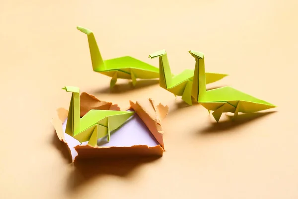 Origami Dinosaurier Färg Bakgrund Begreppet Unikt — Stockfoto