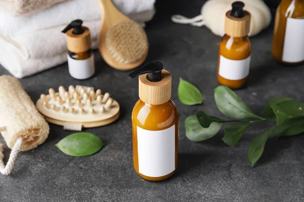 Bottles Natural Shampoo Dark Background — Stock Photo, Image