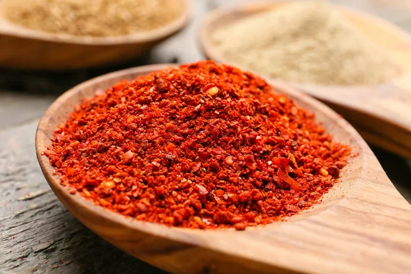 Spoon Red Pepper Powder Table Closeup — Stock Photo, Image