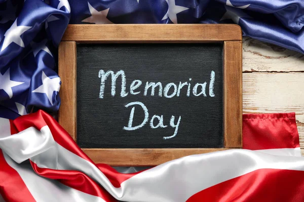 Chalkboard Text Memorial Day Usa Flag Table — Stock Photo, Image