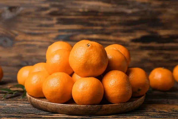 Plate Sweet Tangerines Wooden Background — Stock Photo, Image