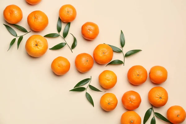 Composition Sweet Tangerines Leaves Color Background — Stock Photo, Image