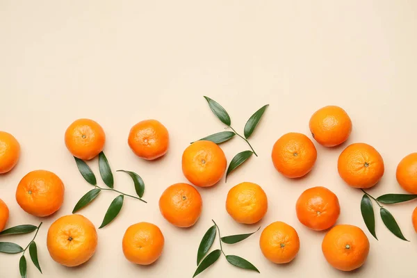 Composition Sweet Tangerines Leaves Color Background — Stock Photo, Image