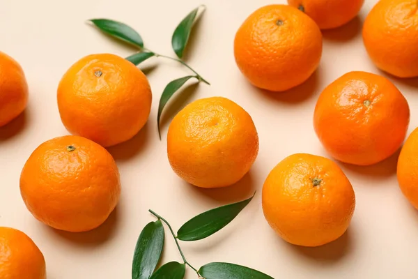 Composition Sweet Tangerines Leaves Color Background Closeup — Stock Photo, Image