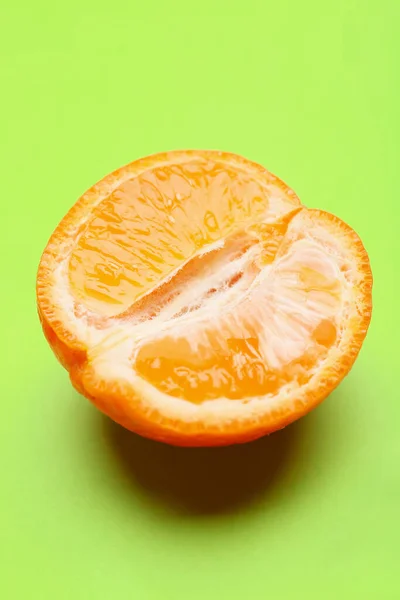 Half Sweet Tangerine Color Background Closeup — Stock Photo, Image