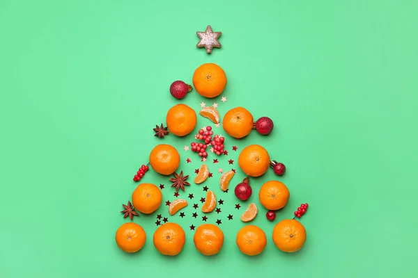 Christmas Tree Made Sweet Tangerines Decor Color Background — Stock Photo, Image